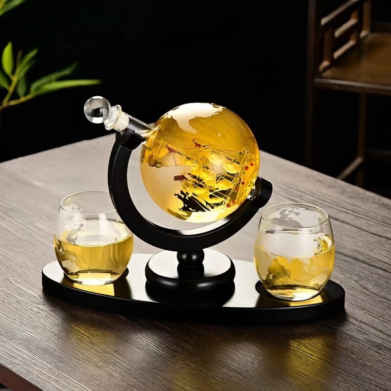 装飾的な地球儀型ワインデキャンタセット、スタンド付きガラスカ - Decanter Globe Set のレビューと価格